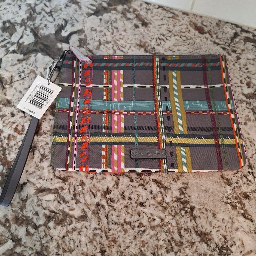 Vera Bradley wristlet‎